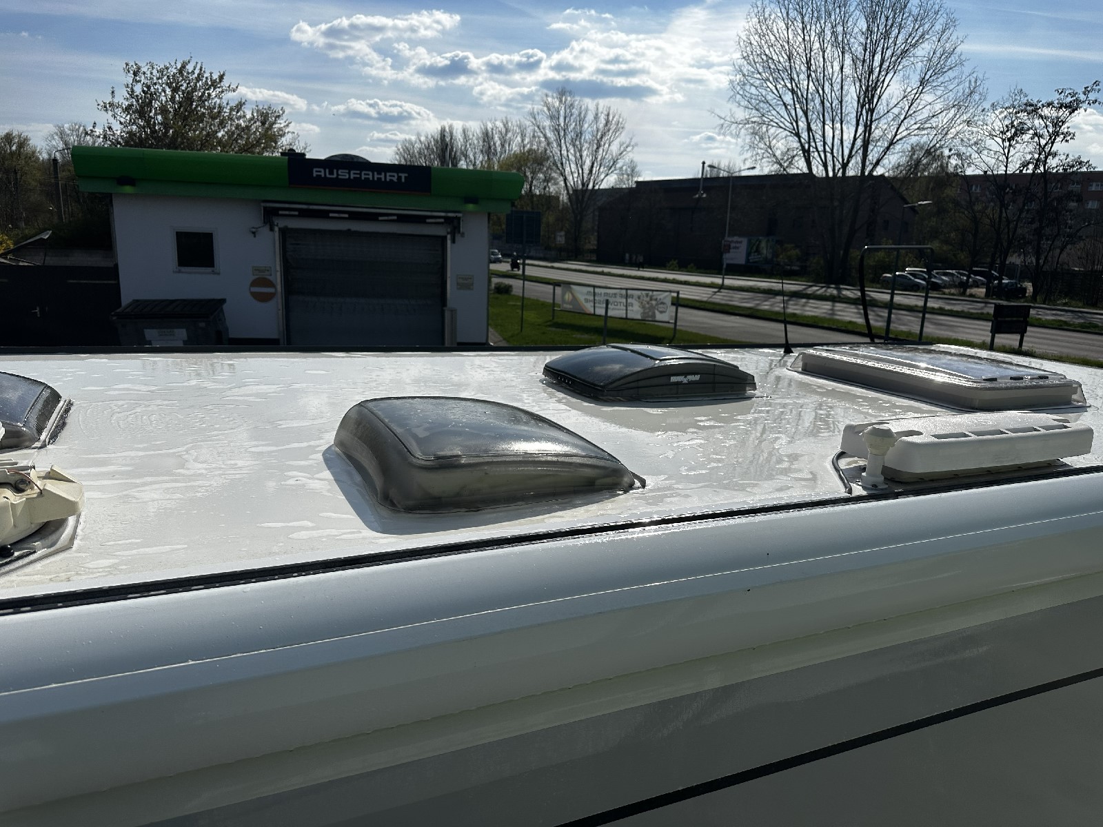 Wohnmobil Dach Reinigung